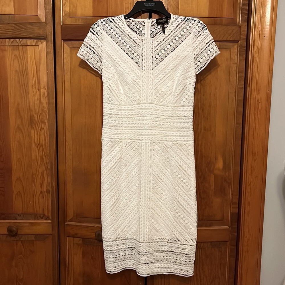 White lace party dress